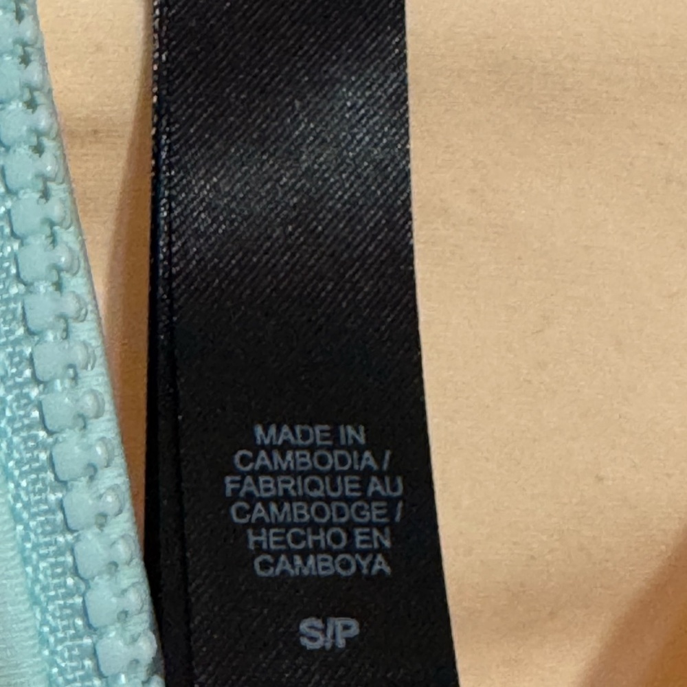 Hurley Two-Tone Peach and Mint Long-Sleeve One-Piece Swimsuit - Picture 4 of 6